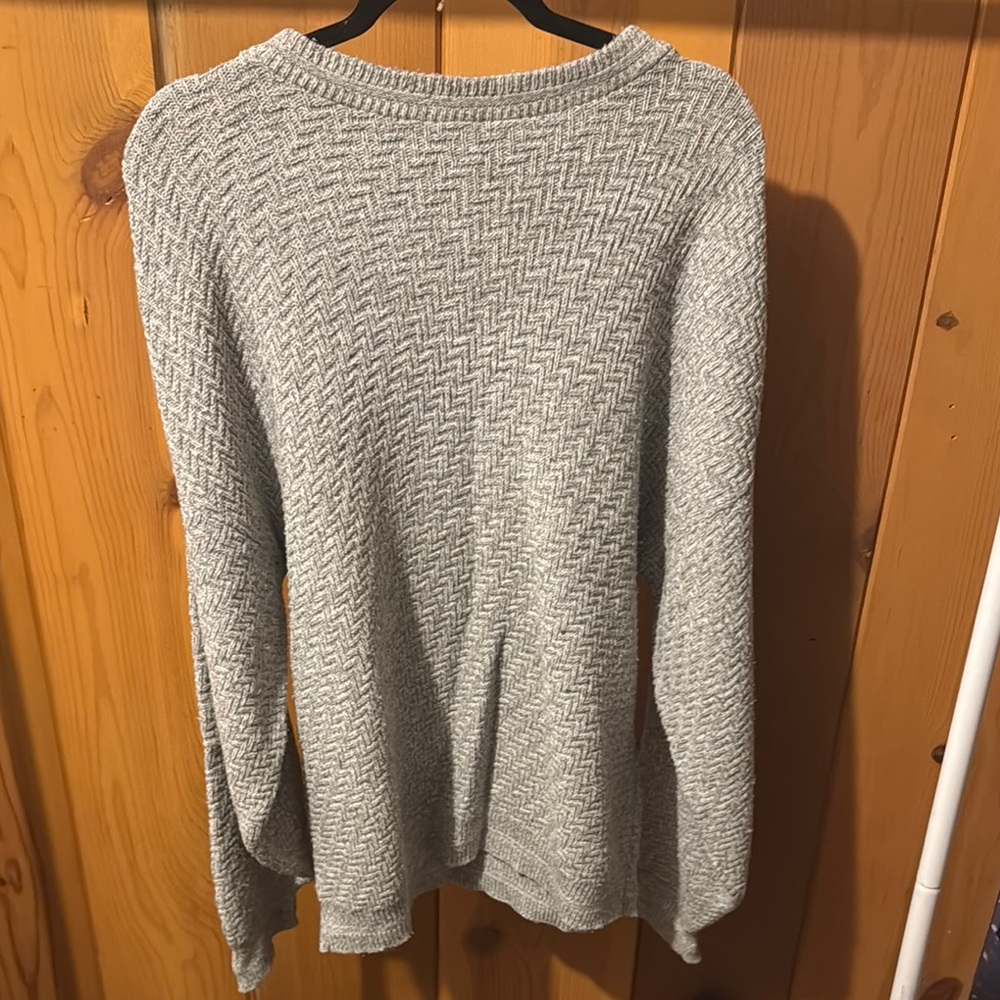 Bill Blass Premium Knit Sweater
